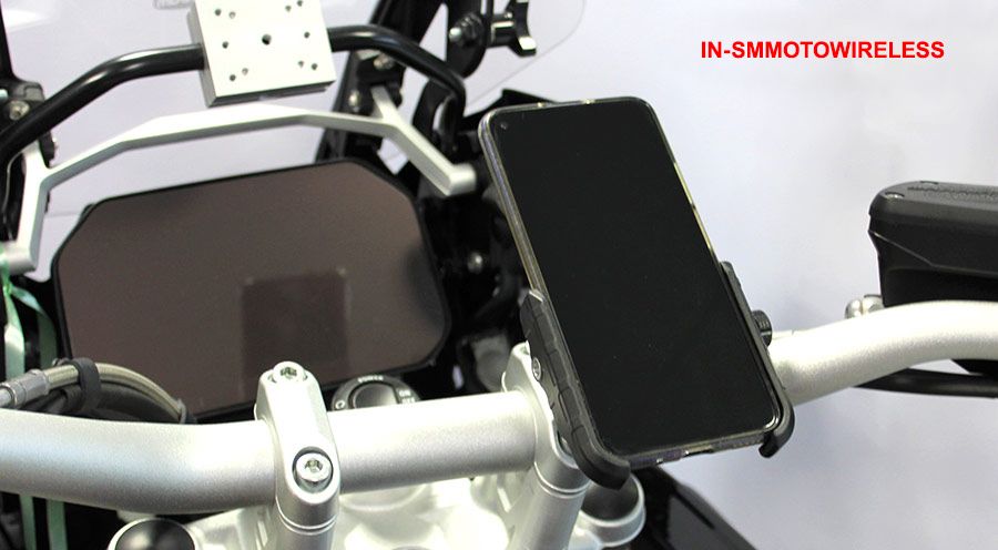 BMW R1300GS Smartphone holder with charging port