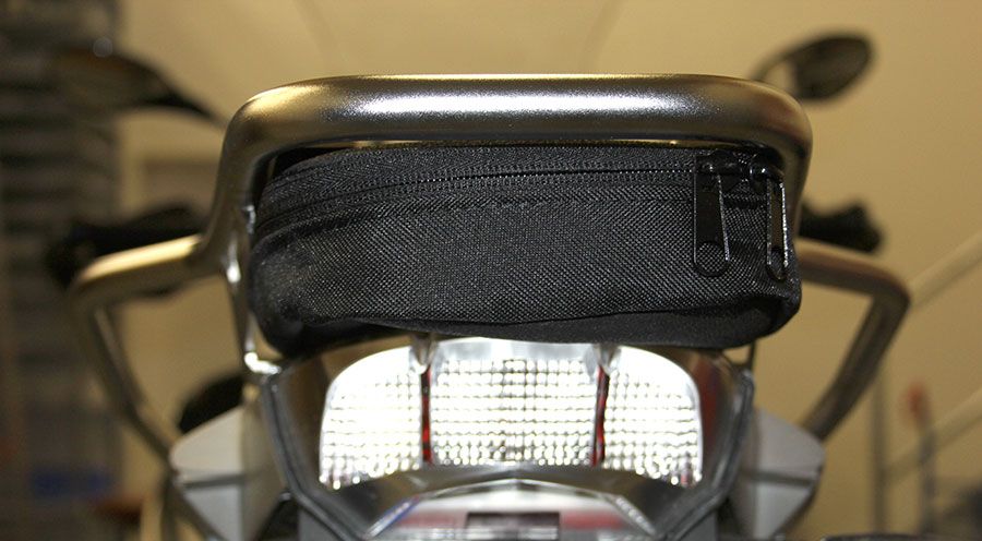 BMW R 1250 GS & R 1250 GS Adventure Auxiliary bag below the luggage rack